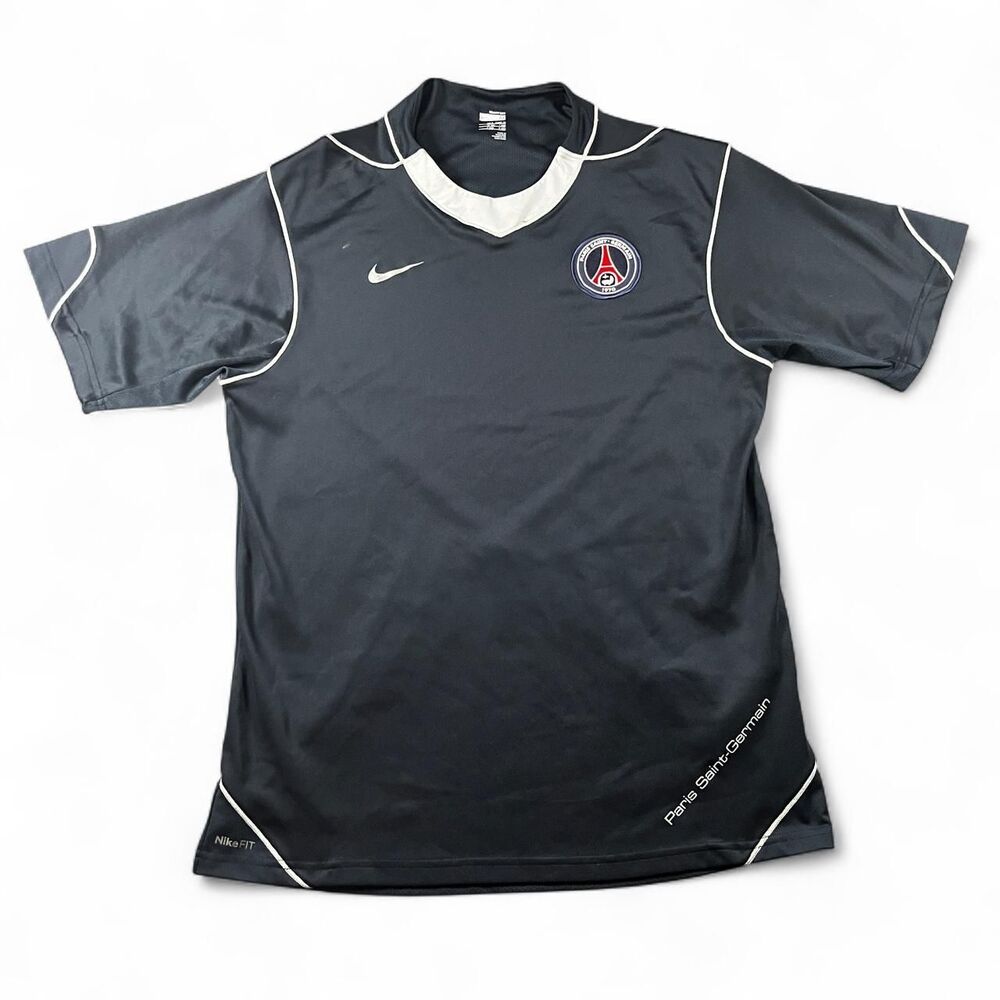 Nike Men's Navy and Black T-shirt